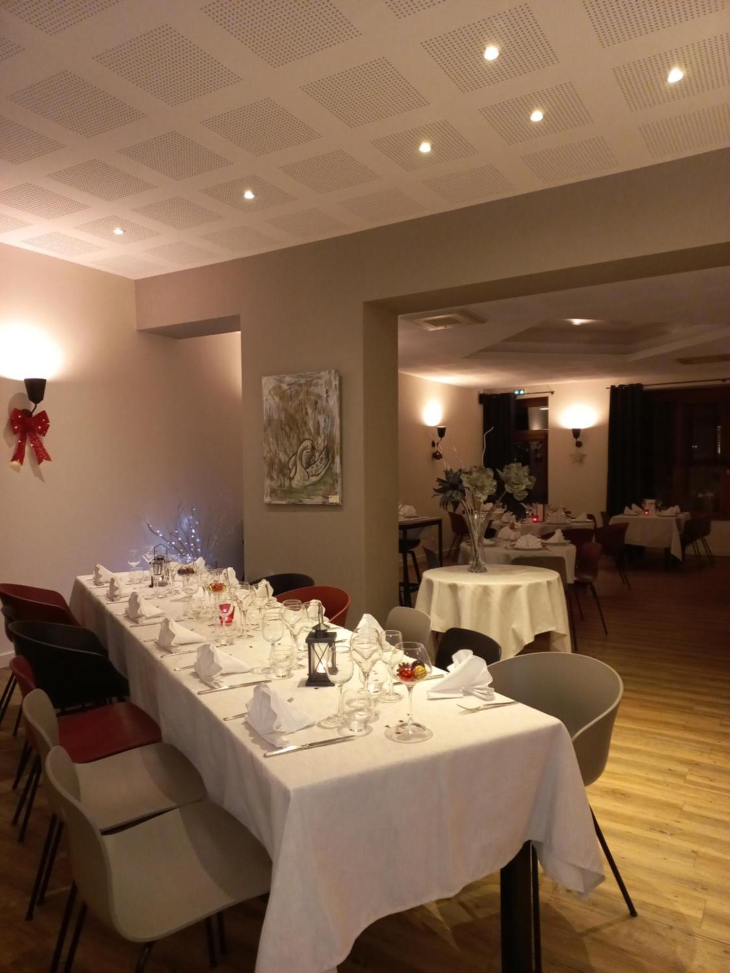 Hotel Restaurant De La Poste Saint-Just-en-Chevalet Eksteriør billede