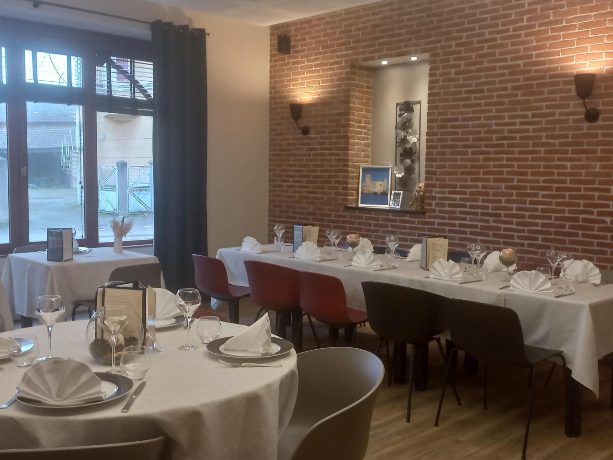 Hotel Restaurant De La Poste Saint-Just-en-Chevalet Eksteriør billede