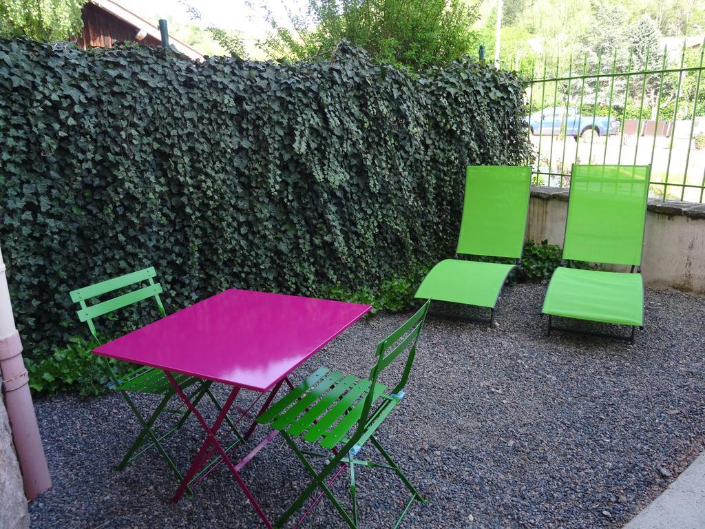 Hotel Restaurant De La Poste Saint-Just-en-Chevalet Eksteriør billede